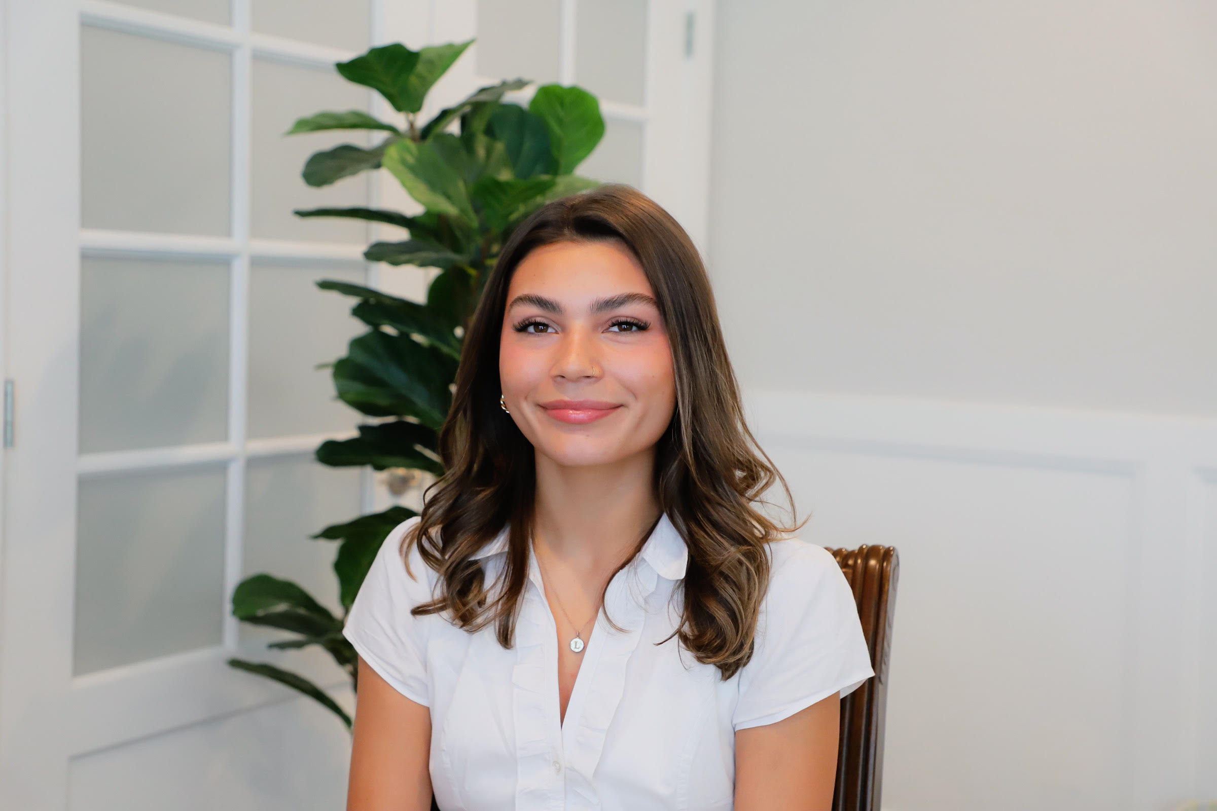 Shannan Hill, Receptionist